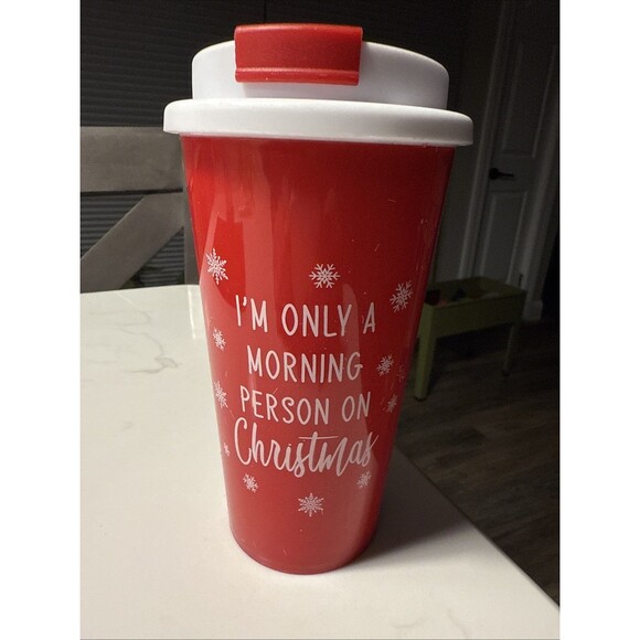 NEW Red Snowflake “I Run On Coffee & Christmas Spirit” Coffee Travel Mug 16 Oz - Picture 1 of 6